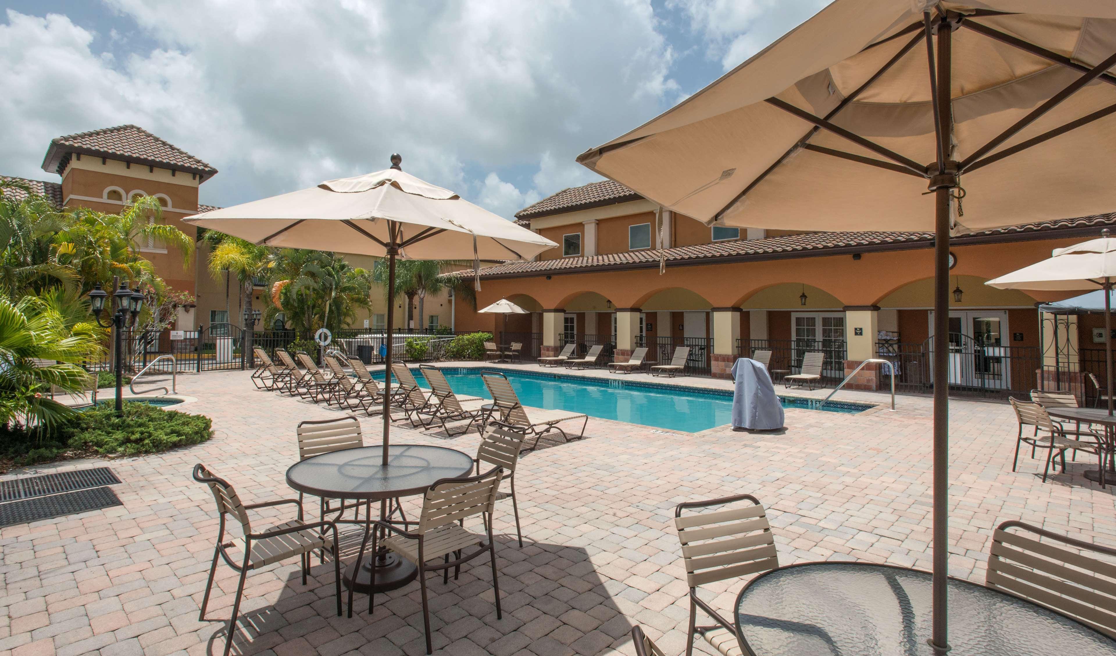Homewood Suites By Hilton Sarasota Exterior foto